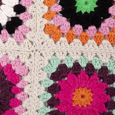 How to join granny squares with a flat seam